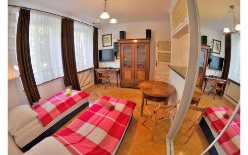 Old Town Kanonia Hostel & Apartments, Warsaw